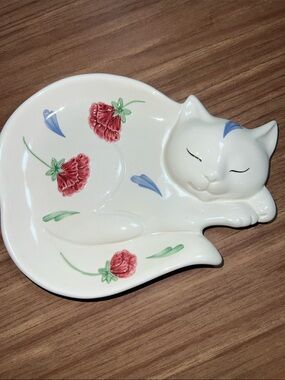 Lenox Poppies On Blue Ceramic Cat Trinket Dish with Red Floral Accents
